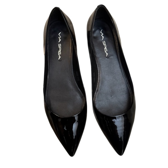 Via Spiga Black Patent Leather Flats - 7.5 - Picture 4 of 7